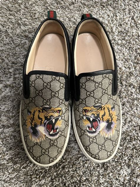 gucci sneaker tiger - Gucci tiger loafers.